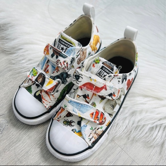 NWT Convers Chuck Taylor All Star 2V OX Toddler Boys - Picture 2 of 8